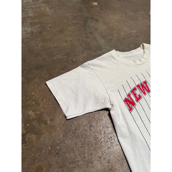 Vintage New York Yankees T-Shirt 80s MLB Pinstripe Logo Tee Mens Single Stitch - Picture 13 of 15